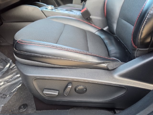 2025 Ford Escape Hybrid ST-Line Select