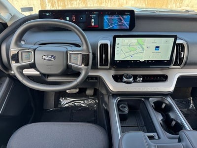 2025 Ford Expedition Max Active | 4X4
