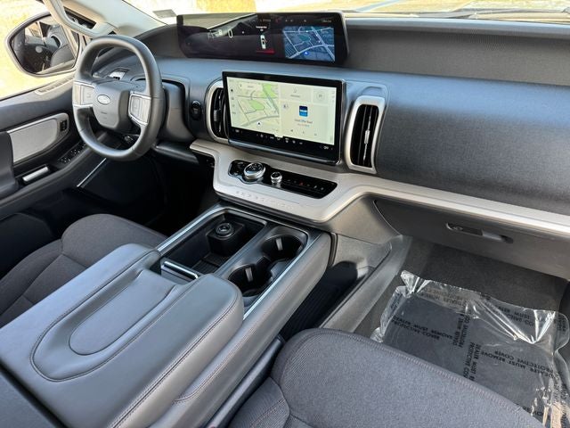 2025 Ford Expedition Max Active | 4X4