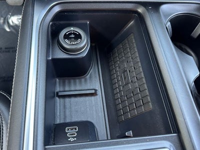 2025 Ford Expedition Max Platinum | 2nd Row Bench | Clean One Owner