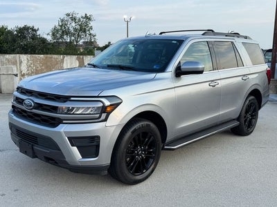 2023 Ford Expedition XLT | Pano Roof