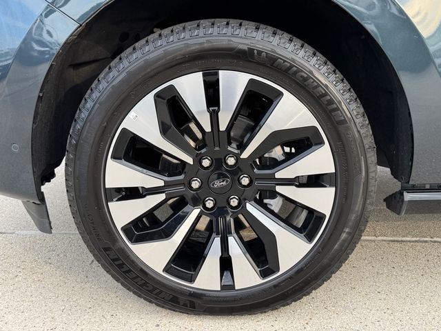 2025 Ford Expedition Platinum | 360 Camera | Drivers Pkg | Clean One Owner Carfa