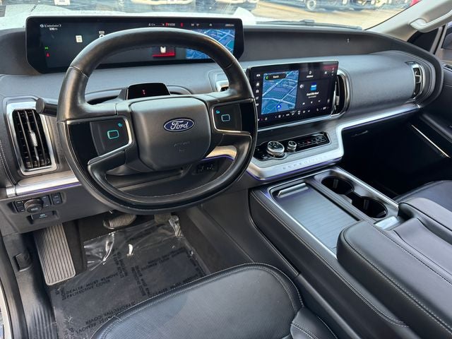 2025 Ford Expedition Platinum | One Owner | Clean Carfax
