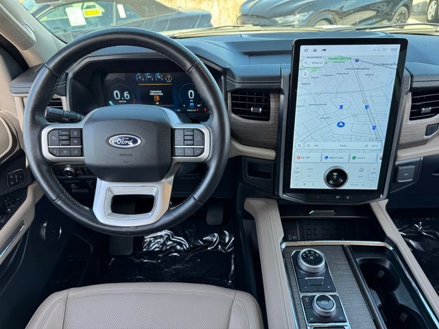 2022 Ford Expedition Limited | Moonroof | 2nd Row Bench | 15.5" Screen