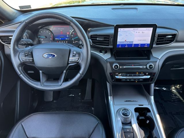 2020 Ford Explorer XLT | 4WD | Nav | 2nd Row Bench