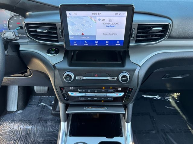 2020 Ford Explorer XLT | 4WD | Nav | 2nd Row Bench