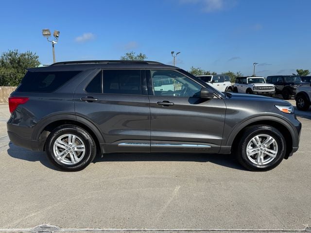 2020 Ford Explorer XLT | 4WD | Nav | 2nd Row Bench