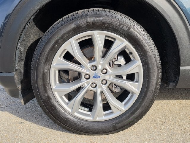 2024 Ford Explorer XLT | Pano Roof | Remote Start | 4WD
