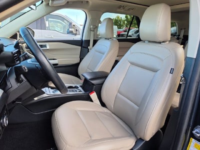 2024 Ford Explorer XLT | Pano Roof | Remote Start | 4WD