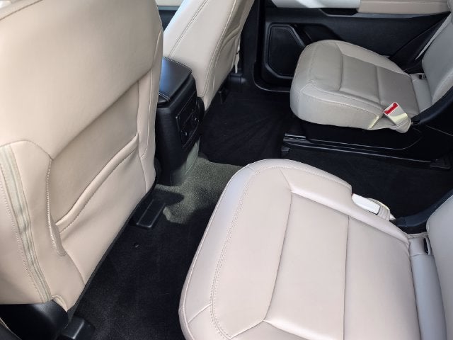 2024 Ford Explorer XLT | Pano Roof | Remote Start | 4WD