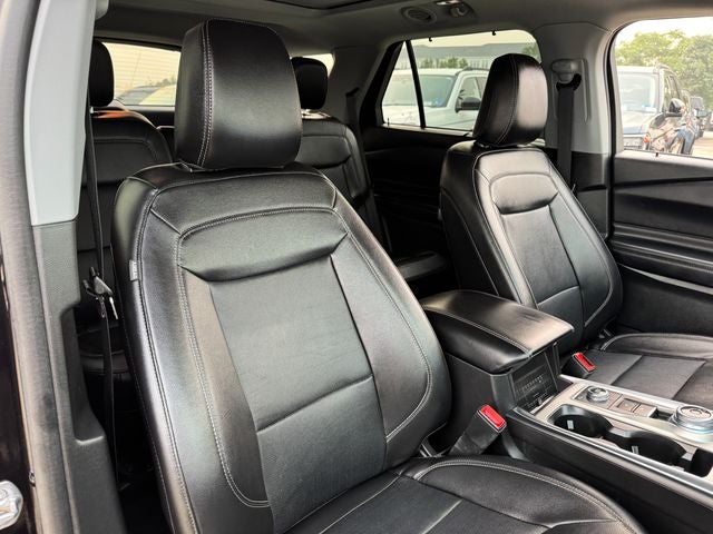 2023 Ford Explorer Limited | Panel Roof | Tech Pkg