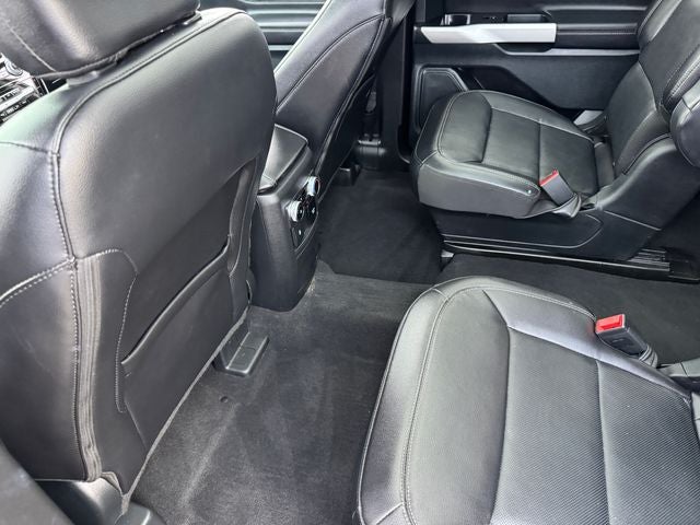 2024 Ford Explorer Limited | Pano Roof | Apple CarPlay | Nav | 4WD