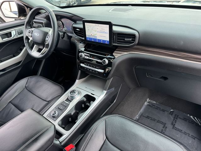 2024 Ford Explorer Limited | Pano Roof | Apple CarPlay | Nav | 4WD
