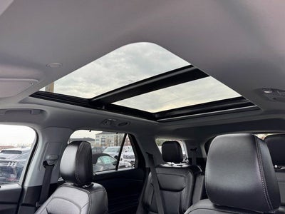 2022 Ford Explorer Limited Tech Pkg. | Pano Roof | Class IV Tow Pkg. | 4WD