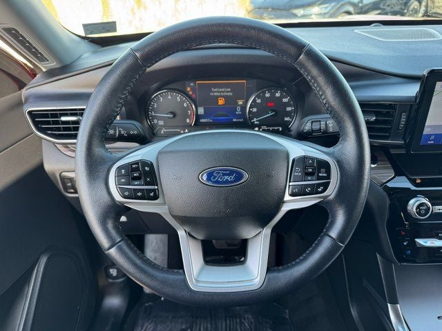 2023 Ford Explorer Limited | Pano Roof | Tow Pkg. | CarPlay | 4WD