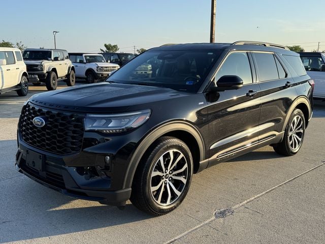 2025 Ford Explorer ST-Line | Premium Pkg |