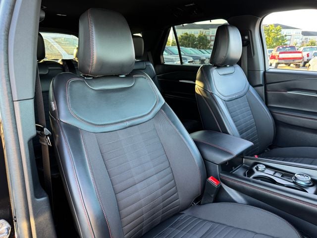 2025 Ford Explorer ST-Line | Premium Pkg |