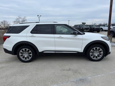 2025 Ford Explorer Platinum