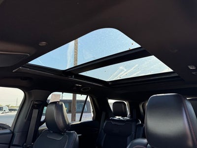 2025 Ford Explorer ST | Pano Sunroof | 4WD | Co-Pilot 360 |