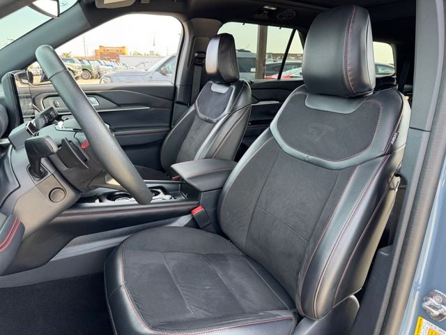 2025 Ford Explorer ST | Pano Roof | Wireless CarPlay | 4WD