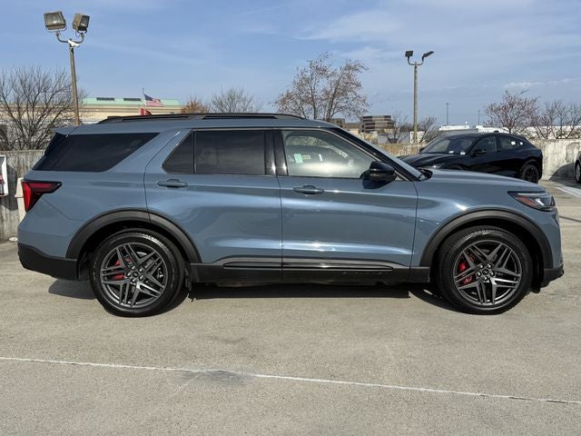 2025 Ford Explorer ST | Pano Roof | Wireless CarPlay | 4WD