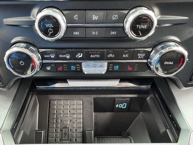 2023 Ford F-250SD Lariat | Ultimate Pkg | Moonroof | FX4
