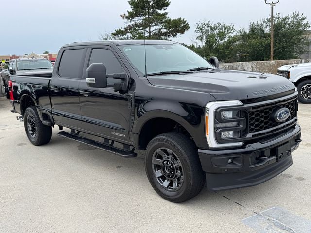 2023 Ford F-250SD Lariat | Ultimate Pkg | Moonroof | FX4