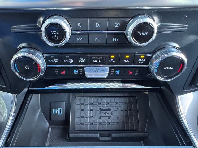 2023 Ford F-150 Lariat | 1-Owner | Sport Pkg | Pano Roof | Power Tailgate