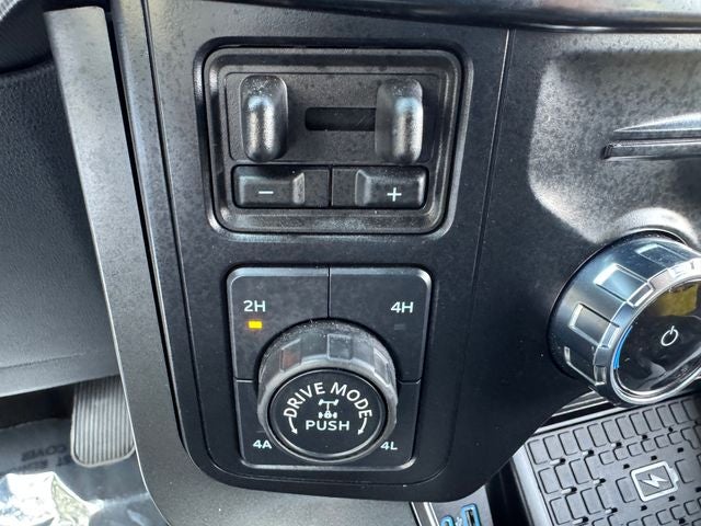 2024 Ford F-150 Lariat | Black Out Pkg | Pano Roof | 360 Camera