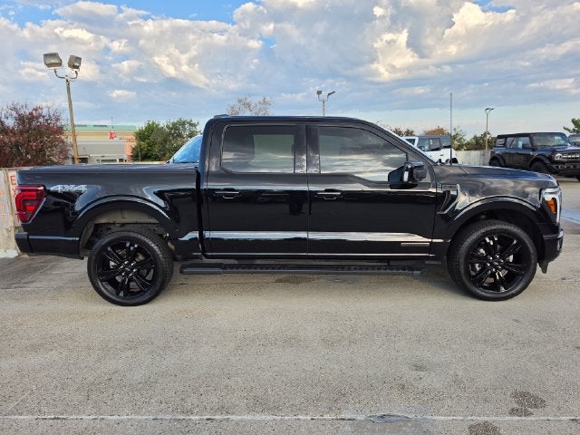 2024 Ford F-150 Lariat Hybrid | Pano Roof | Black Out Pkg