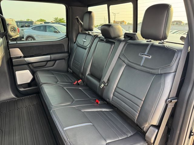 2025 Ford F-150 Platinum | Pano Roof | Wireless CarPlay | FX4 Pkg.