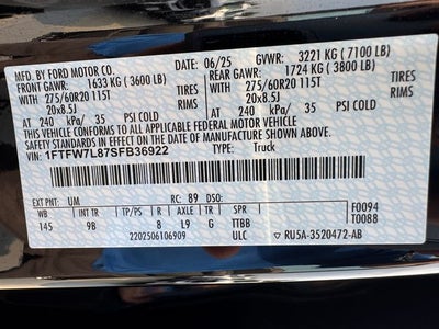 2025 Ford F-150 Platinum | Pano Roof | Wireless CarPlay | FX4 Pkg.