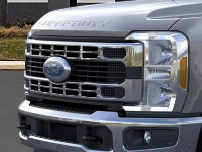 2025 Ford F-350SD XLT | 7.3L | Trailer Tow Mirror