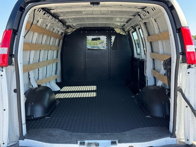 2024 Chevrolet Express 2500 Work Van Cargo