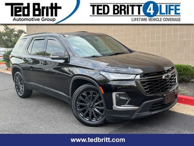 2022 Chevrolet Traverse RS | 2LT | Dual Panel Sunroof | One Owner