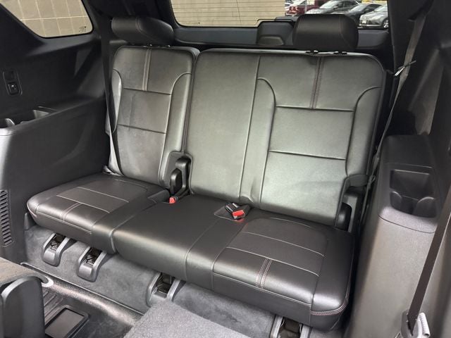 2022 Chevrolet Traverse RS | 2LT | Dual Panel Sunroof | One Owner
