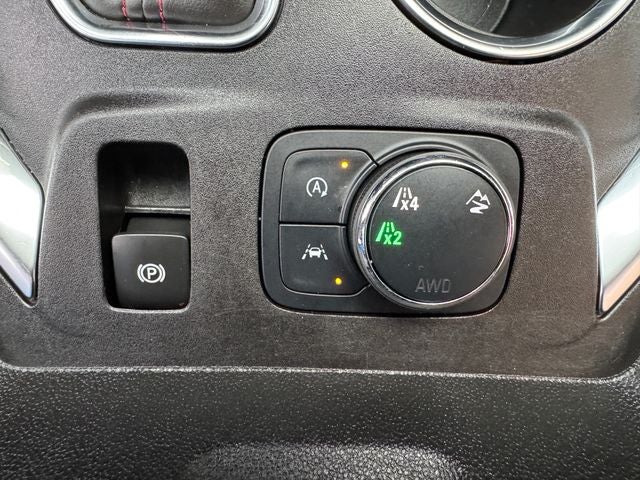 2022 Chevrolet Traverse RS | 2LT | Dual Panel Sunroof | One Owner
