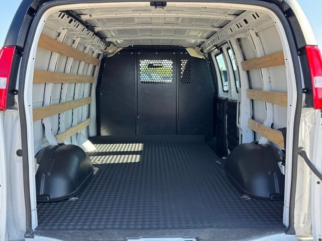 2024 GMC Savana 2500 Work Van