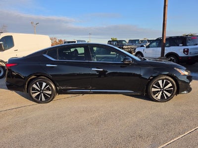 2020 Nissan Altima 2.5 SL | Moonroof | Remote Start | AWD