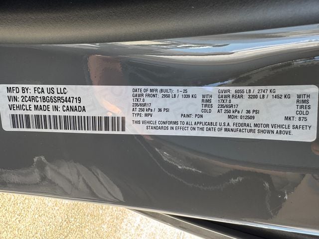 2025 Chrysler Pacifica Select