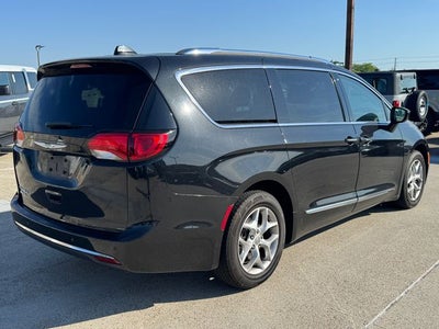 2017 Chrysler Pacifica Touring L Plus