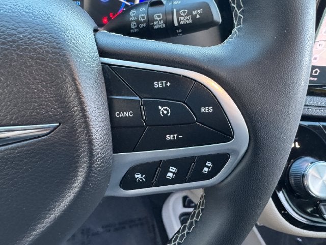 2024 Chrysler Pacifica Hybrid Select | 2nd Row Buckets | 3rd Row Stow and Go