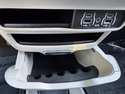 2024 Chrysler Pacifica Hybrid Select | 2nd Row Buckets | 3rd Row Stow and Go