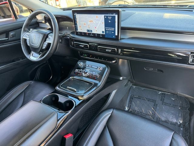 2022 Lincoln Nautilus Standard | Premium Pkg | AWD | Wireless CarPlay |