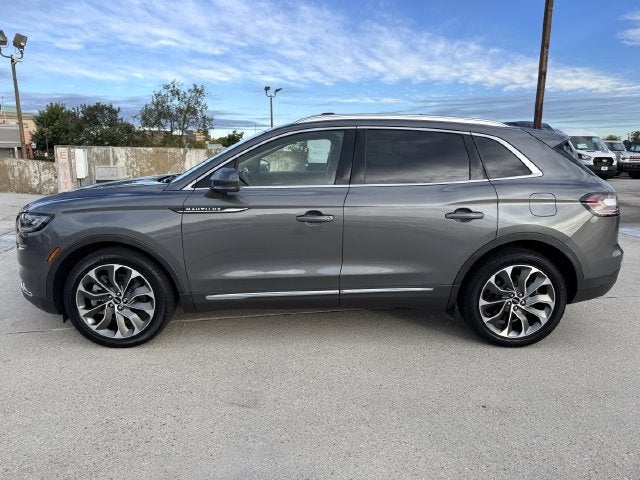 2023 Lincoln Nautilus Reserve | Pano Roof | AWD