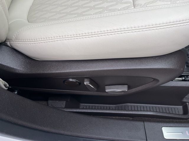 2022 Lincoln Nautilus Black Label