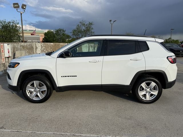 2022 Jeep Compass Latitude | Pano Sunroof | 4X4 | Convenience Pkg |