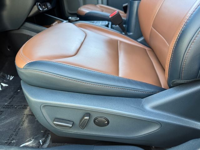 2023 Ford Maverick Lariat | Luxury Pkg | FX4 Pkg
