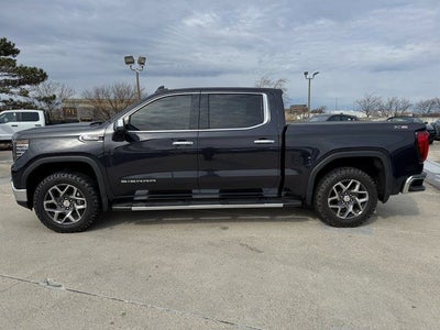2023 GMC Sierra 1500 SLT Premium Pkg. | X31 Off-Road Pkg. | Moonroof