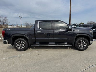 2023 GMC Sierra 1500 SLT Premium Pkg. | X31 Off-Road Pkg. | Moonroof